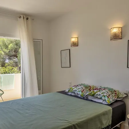 Jeanne Villa Linguizzetta